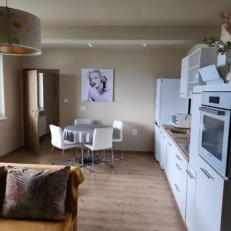 Greenside Apartman Nagymihály